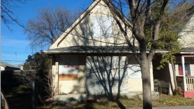 Property for sale - 677-679 Flora Ave.