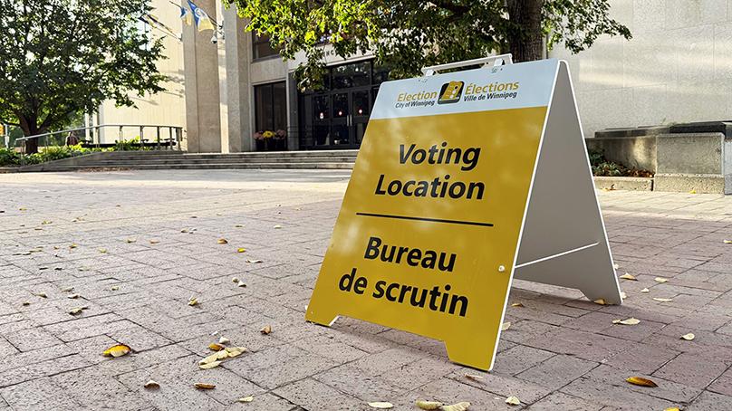 Voting location sign outside of Winnipeg City Hall