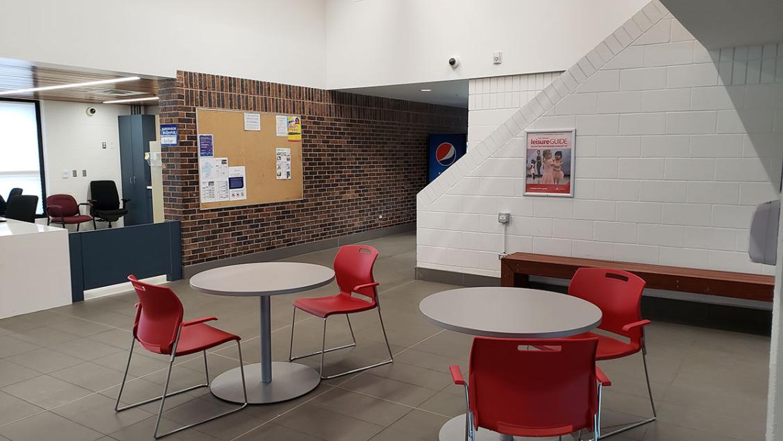 Seven Oaks Pool entrance