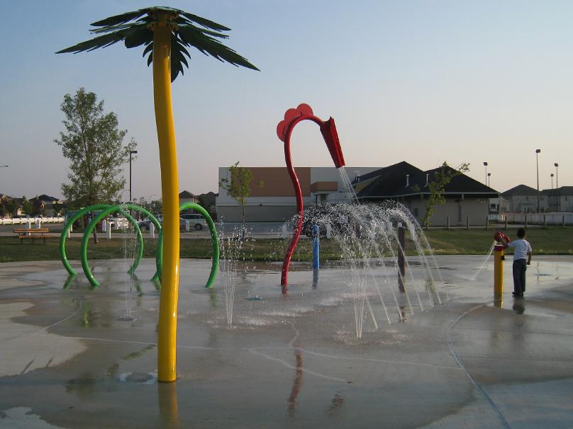 Palm tree sprinkler at Lindenwoods Spray Pad
